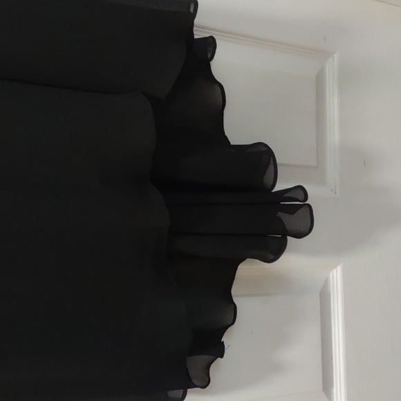 Perfect Little Black Dress - Picture 7 of 10